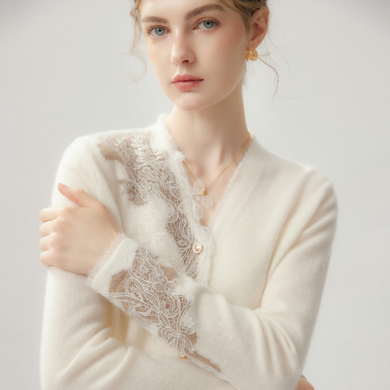 100% Cashmere Lace Patchwork Cardigan for Women, V-Neck, White, Elegant French Style, Heavy Lace Sleeves, Knitted Sweater Jacket 100% Cashmere Lace Patchwork Cardigan for Women, V-Neck, White, Elegant French Style, Heavy Lace Sleeves, Knitted Sweater Jacket