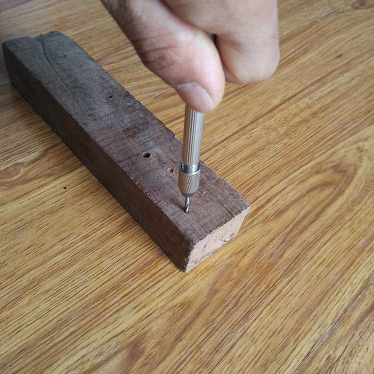 Máy khoan cầm tay Dụng cụ khoan bằng tay Amber Sáp ong Khoan Walnut Amber Model Olive Core Puncher
