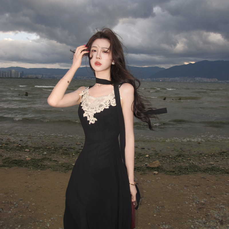 Muzi Li's Elegant and Gentle Style Lace Spliced Sleeveless Chiffon Dress High-Waisted Slim-Fitting Little Black Dress Long Dress