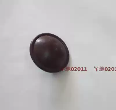 The original inventory 65-serving suit jacket with a 22mm Bakelite buttons