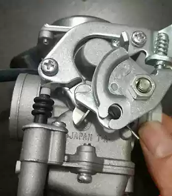 Flying eagle Linhai Shanye 100 Qiaoge Fuxi rsz ghost train play flower wedding TK car sharpening oiler