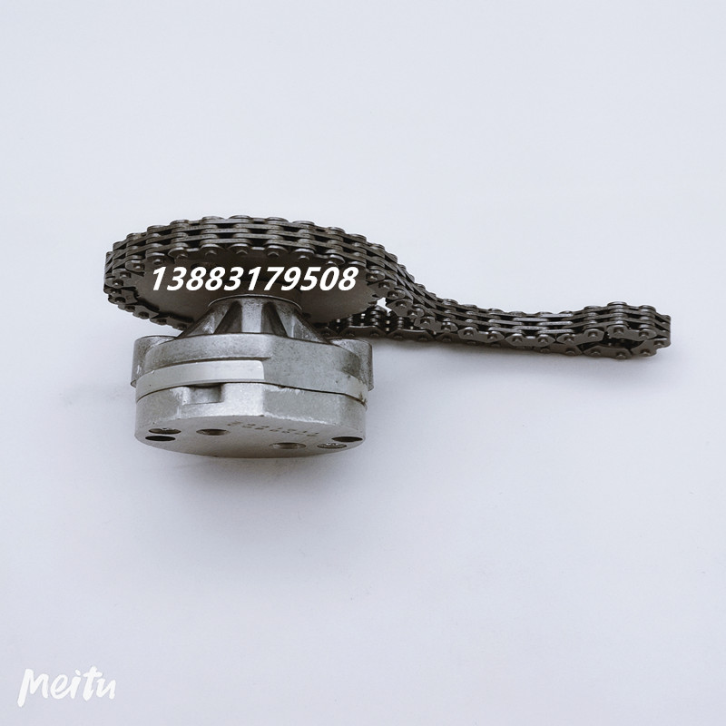 Suitable for the rich road Zonshen tsunami 150200250 automatic clutch engine oil pump small chain gear