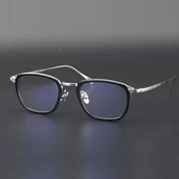 Черная рамка серебряная нога