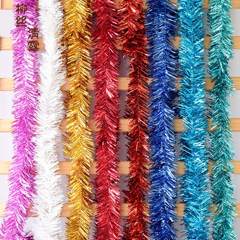 Coloured strips decorated with coloured strips of plastic encrypted hairbrush strips 520 decorative scenes arranged party activities Indoor suspension-style ceiling