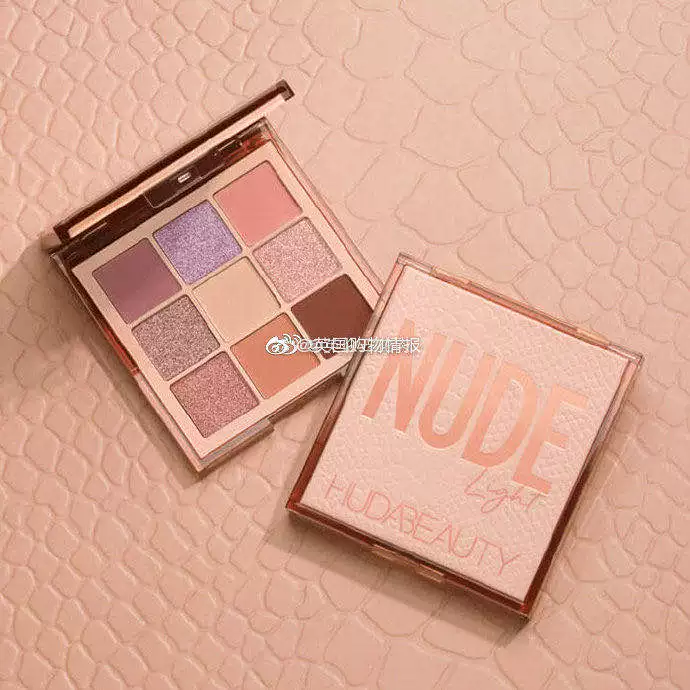 Палетка теней для век HUDA beauty Quartz содержит оттенки розовый, 18 цветов