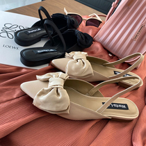 True silk sheepskin with a thin show of femininity The delicate butterfly knots true silk flat with a pointed single shoe woman