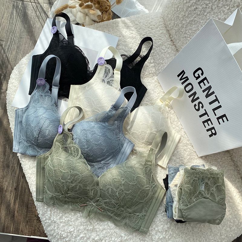 Yan value is responsible for the Japanese order 2021 new underwear without steel ring gathered comfortable lace bra panty set