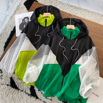 Fight color thin sunscreen clothing womens anti-UV breathable fake two-piece hooded jacket summer 2021 new trend