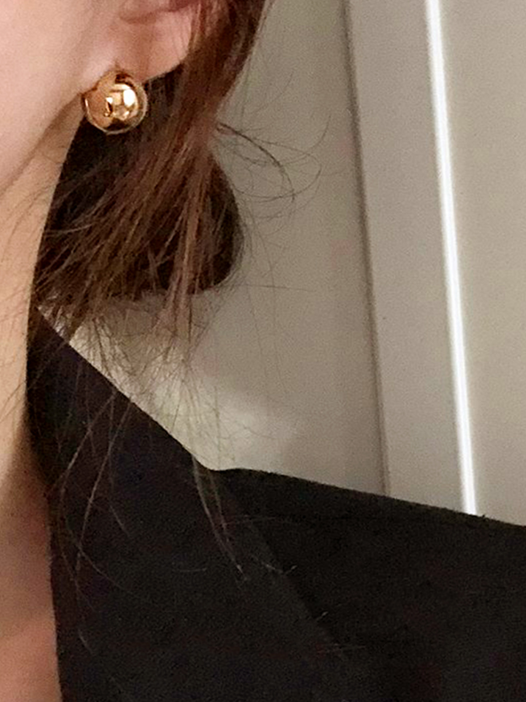 INS blogger Korean fake fashionable French retro minimalist cold wind golden ball round ear buckle earrings