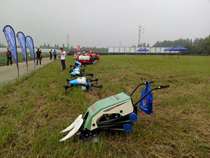 Leek harvester Small electric harvester high efficiency and labor-saving