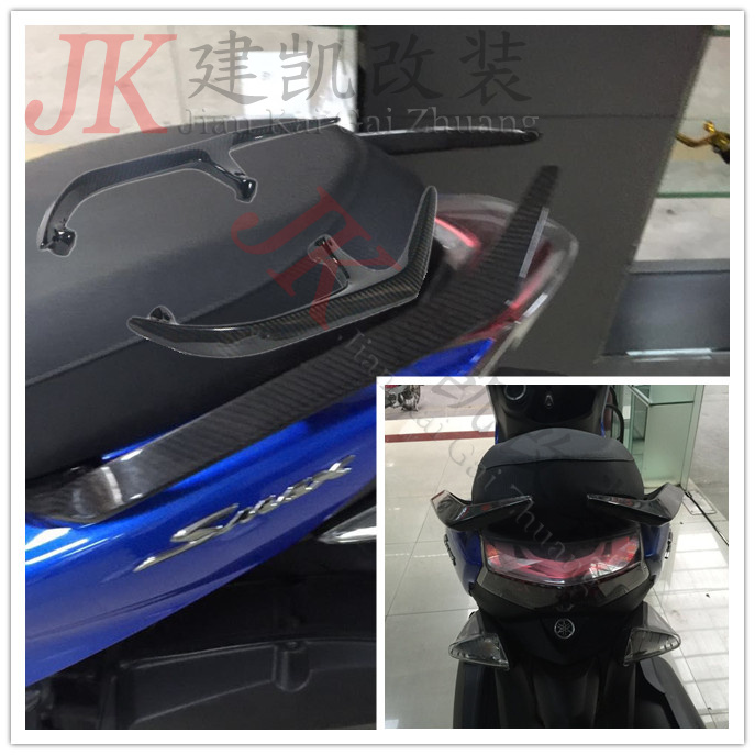 SMAX Yamaha SMAX155 được sửa đổi nhập khẩu 3000K bằng sợi carbon chia tách tay vịn phía sau đuôi - Xe máy Sopiler khung xe air blade