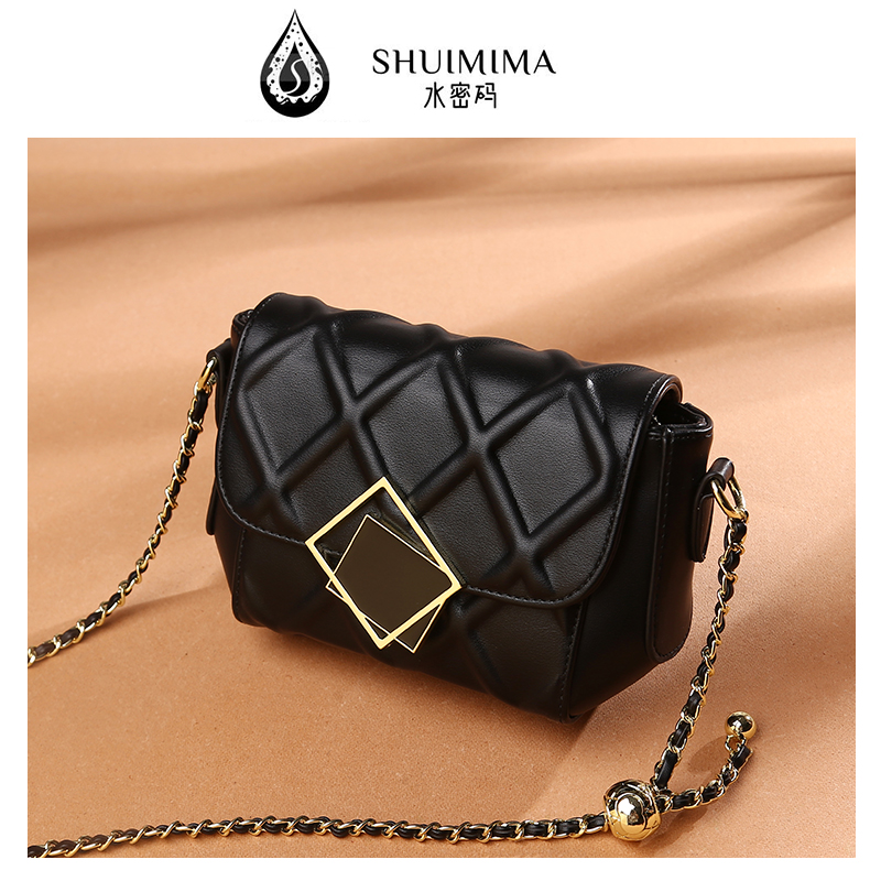 Blackwhite Superfire Bag female 2021 new pattern trend fashion Little golden ball Rhombic grid Chain package One shoulder Inclined shoulder bag summer