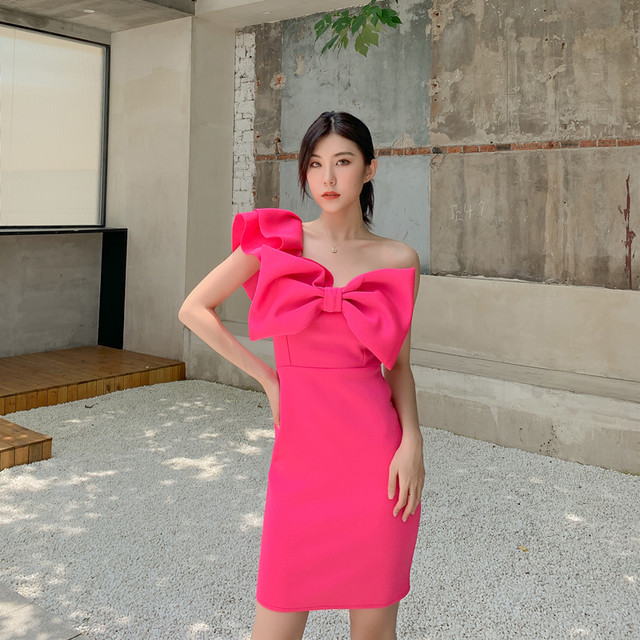 French celebrity slanted shoulder bowknot dress looks thin, light and luxurious, banquet party one-shoulder pink dress