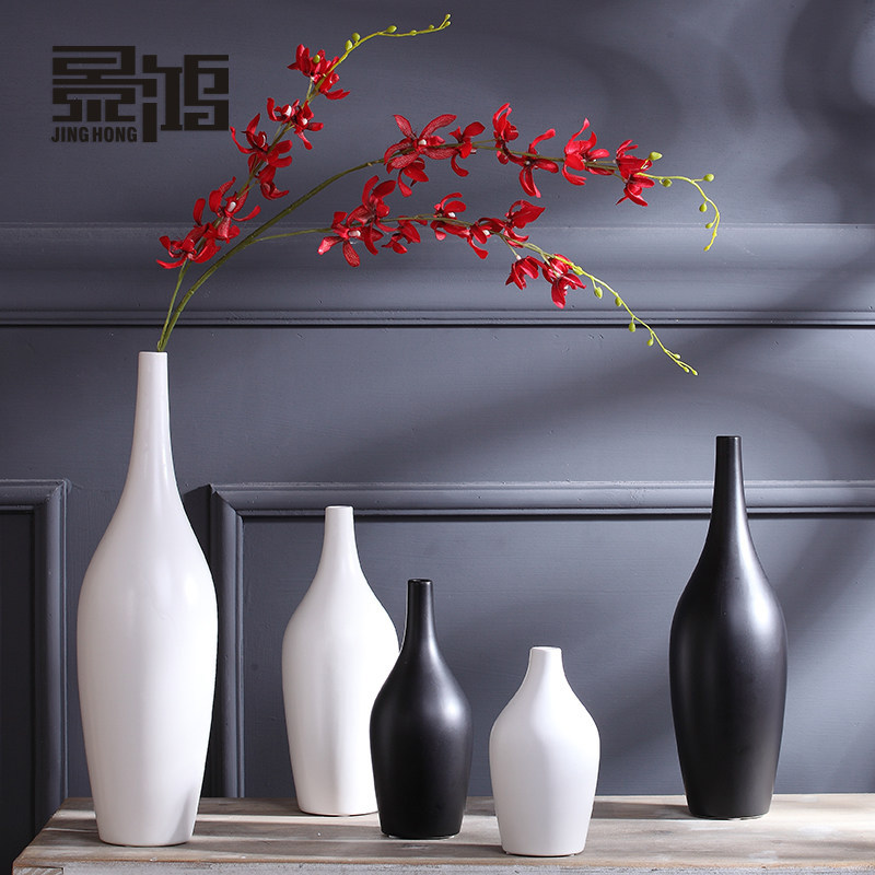 ����ڰ��մɻ�ƿ�ڼ�