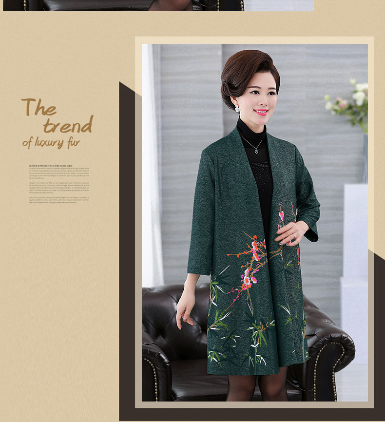 Mùa thu XL yummy mẹ thêu khăn choàng trung niên phụ nữ lỏng lẻo áo gió quốc gia phần dài áo sơ mi nữ trung niên