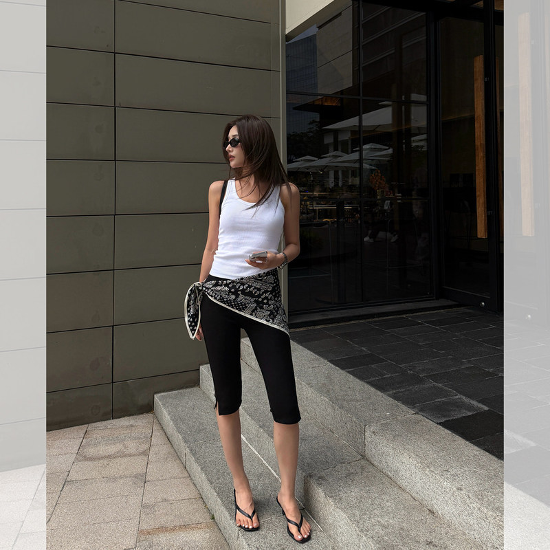 Left Side Women's American Retro Three-Quarter Cycling Pants 2026 Spring New Capri Pants/Yoga Leggings