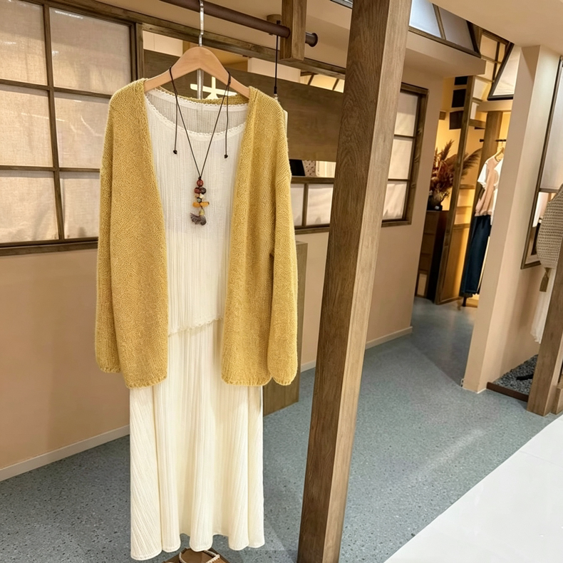 Mujia Genuine 2026 Summer and Autumn New Lazy Style Knitted Cardigan, Knitted Sweater, and Skirt Three-Piece Set for Women
