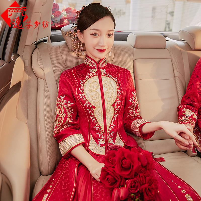 Autumn suhe traditional wedding dress, evening dress for bride, 2021 collection, Chinese style, dragon and phoenix