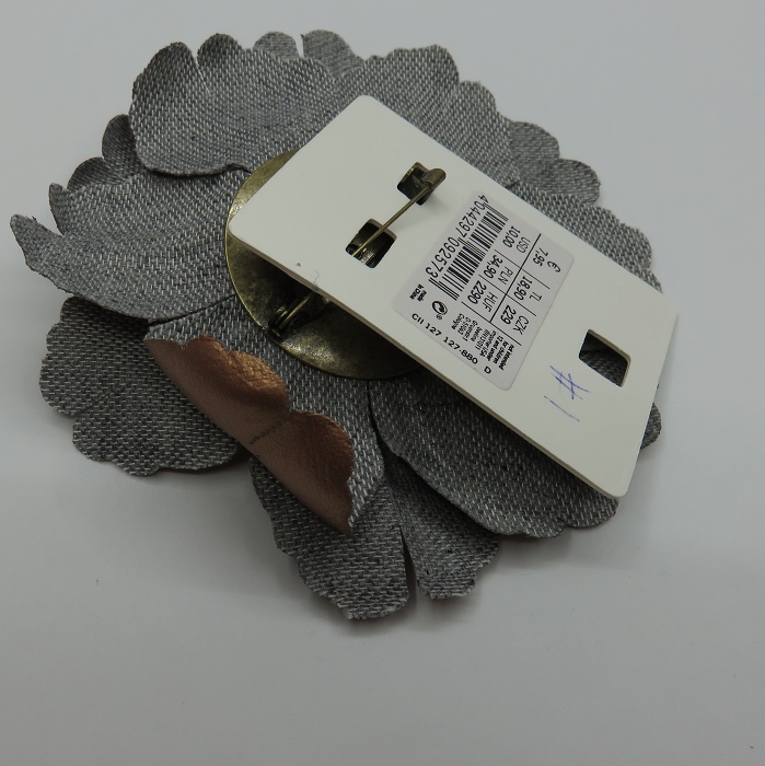 Broche en autre - Ref 1184065 Image 6