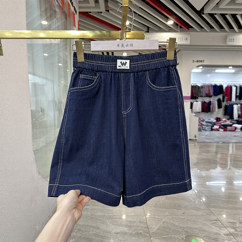 Young Mothers' Elastic High-Waisted Ice Silk Denim Shorts, New Summer Style, Stylish Loose Wide-Leg Pants, Hot Pants for Middle-Aged and Elderly Women Young Mothers' Elastic High-Waisted Ice Silk Denim Shorts, New Summer Style, Stylish Loose Wide-Leg Pants, Hot Pants for Middle-Aged and Elderly Women