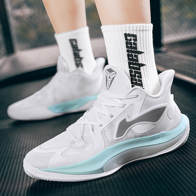 Sonic 11 Basketball Shoes for Men, 2026 New Low-Top Breathable Youth and Children's Professional Practical Sports Shoes for Women