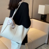 Вместительная и большая летняя сумка через плечо, сумка на одно плечо, коллекция 2023, изысканный стиль, в западном стиле