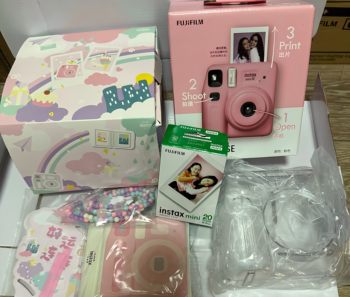 Polaroid Camera Fuji Instax Minise Instant Camera with Instant Imaging Brand New