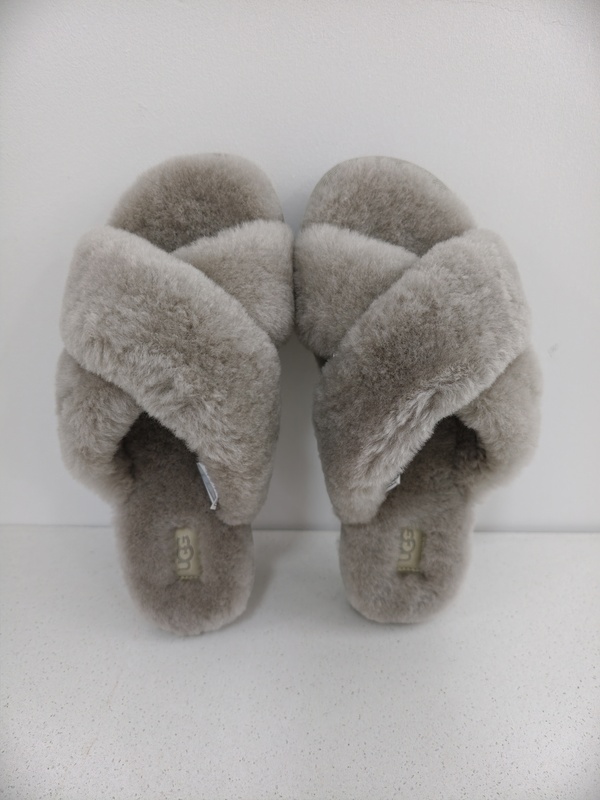 Authentic Ugg Spring, Autumn and Winter Wool Slippers, Home and Outdoor Slippers, Cross-Strap Wool Leather Slippers 1107955 Authentic Ugg Spring, Autumn and Winter Wool Slippers, Home and Outdoor Slippers, Cross-Strap Wool Leather Slippers 1107955