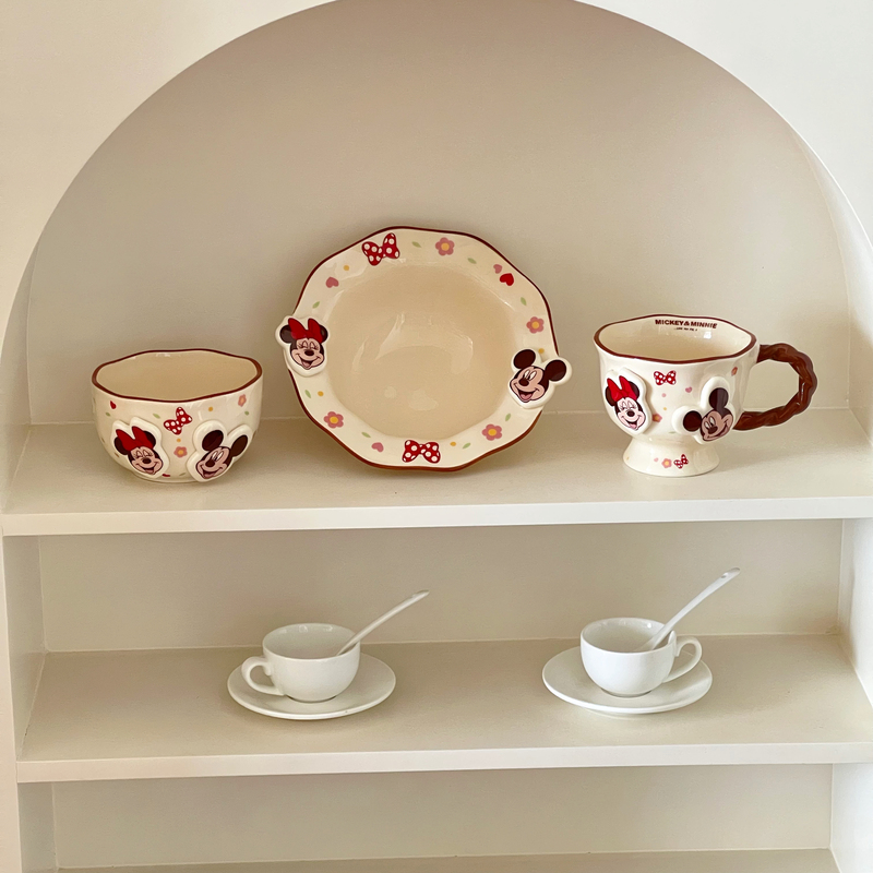 Mickey and Minnie Peripheral Products: Ceramic Mug and Tableware Set, High-Quality Cute Water Cup, Cartoon Children's Cup Mickey and Minnie Peripheral Products: Ceramic Mug and Tableware Set, High-Quality Cute Water Cup, Cartoon Children's Cup