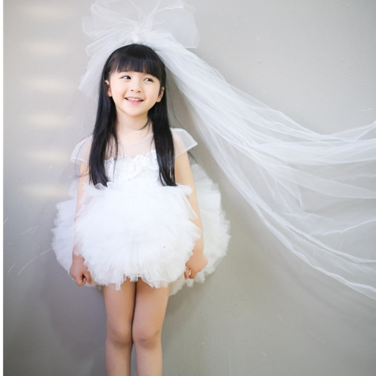 Váy bé gái váy công chúa hoa cô gái váy cưới váy bé tuổi hiệu suất trang phục ảnh sinh nhật váy fluffy áo vest bé trai 1-2 tuổi