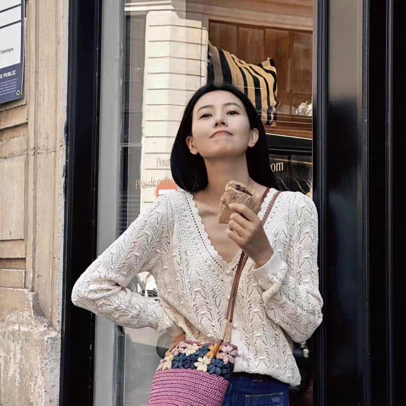Discount Spot Sezane Gao Yuanyuan Same Style Hand Hook Lace V Neck Cut Out French Knitted Cardigan Jacket Top Discount Spot Sezane Gao Yuanyuan Same Style Hand Hook Lace V Neck Cut Out French Knitted Cardigan Jacket Top