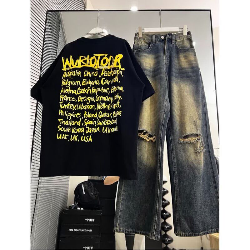 Retro Ripped Jeans with Trendy Brand Summer New American Graffiti Letters Short-Sleeved T-Shirt Men's High Street Suit