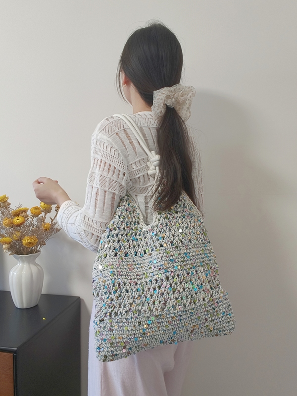 Ku Ling's Same Style Thai Silver Sequin Handmade Crochet Hollow Shoulder Bag Tote DIY Material Kit Ku Ling's Same Style Thai Silver Sequin Handmade Crochet Hollow Shoulder Bag Tote DIY Material Kit
