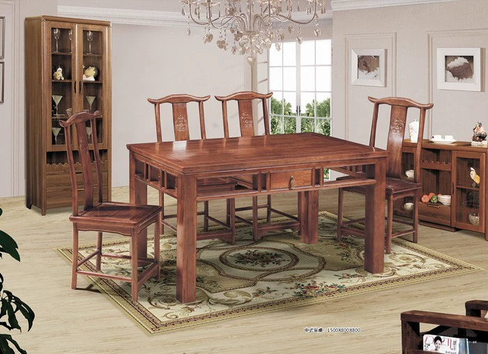 Trung quốc bảng gỗ long não bàn ăn bàn vuông rắn gỗ bảng Thành Đô đồ nội thất bàn ăn + ghế ăn hỗ trợ khuyến mãi bàn máy tính đẹp