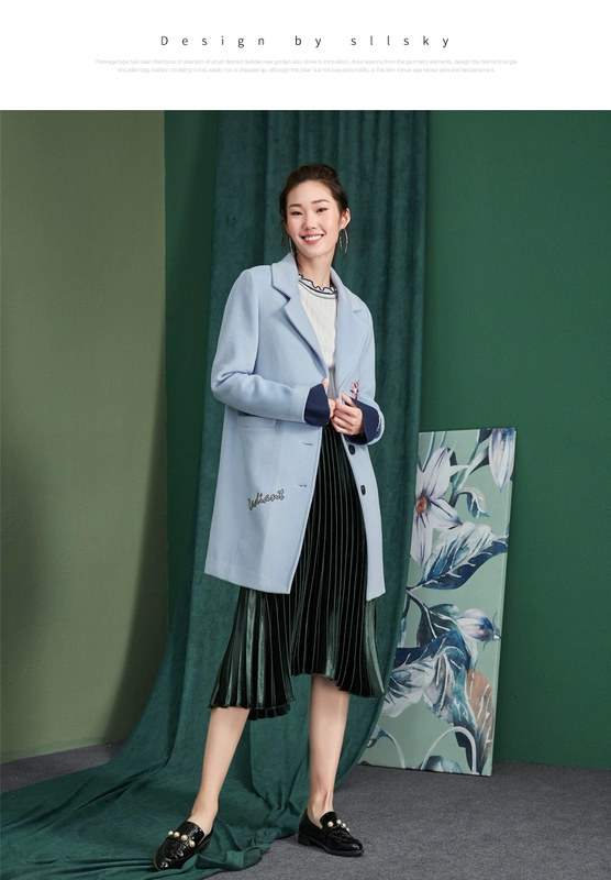 Áo khoác len nữ mùa thu thế giới mới của Hee mùa thu áo khoác thêu tay dài nữ 2018 - Áo khoác dài
