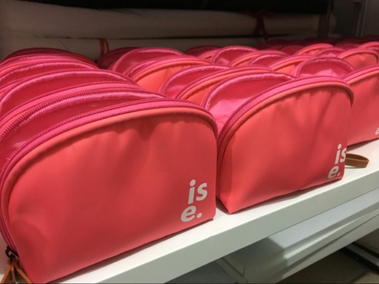 BEAUTY GIFT SHELL BAG SEMI-CIRCLE MAKEUP BAG CONTAINING FEMALE SMALL HAND GRAB BAG KIT CLOTH BAG CUSTOMIZED IMPRINT LOGO