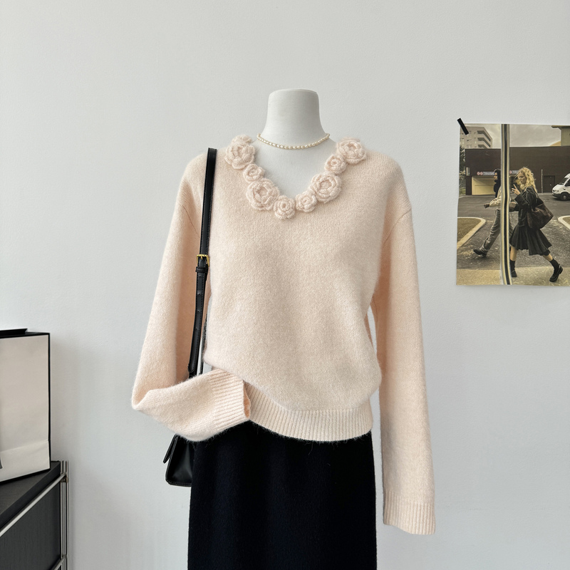 Little Path Story【Pink Mist Rose】3D Rose V-Neck Sweet and Lazy Style Loose Warm Sweater