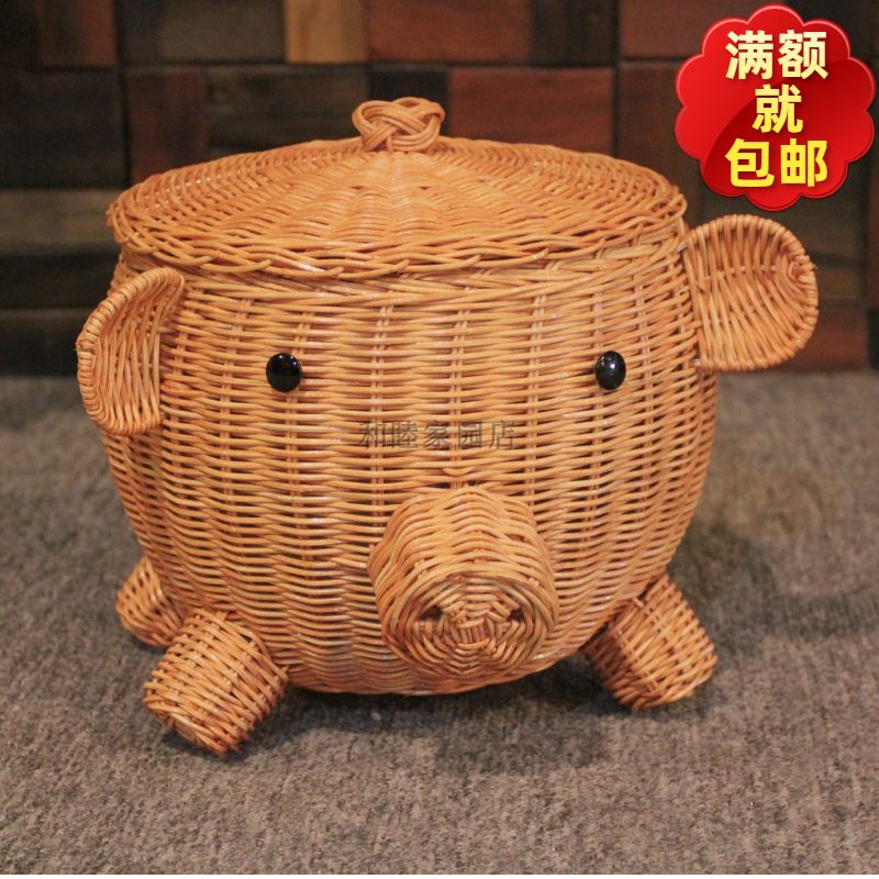 Creative animal pig furnished in a canoe room tea few debris snack fruit basket basket desktop collection basket