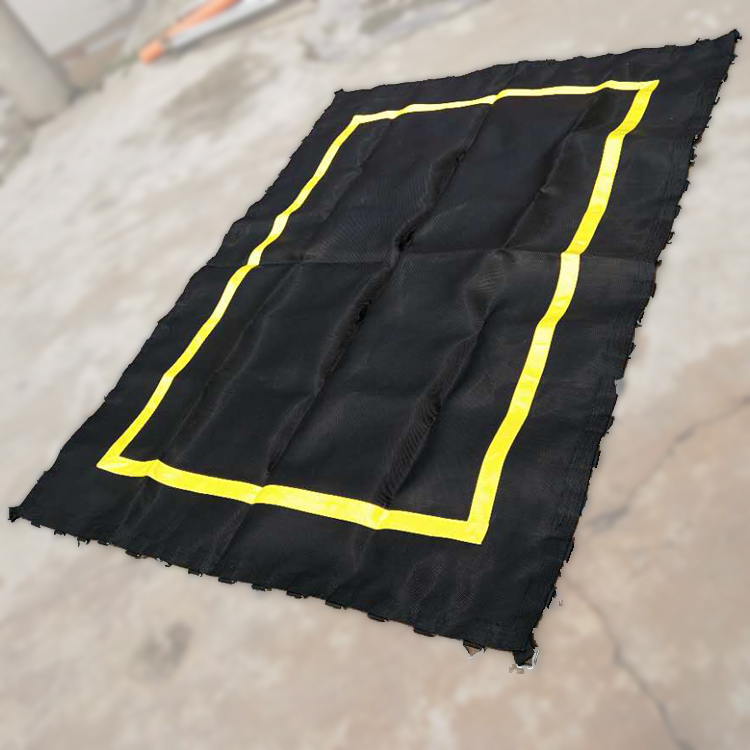 Custom-made naughty castle trampoline surface spring jumping bed black surface beef tendon nylon material nationwide