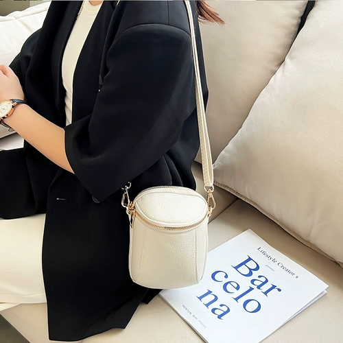 Кожаная маленькая небольшая сумка, сумка через плечо, сумка на одно плечо, из натуральной кожи