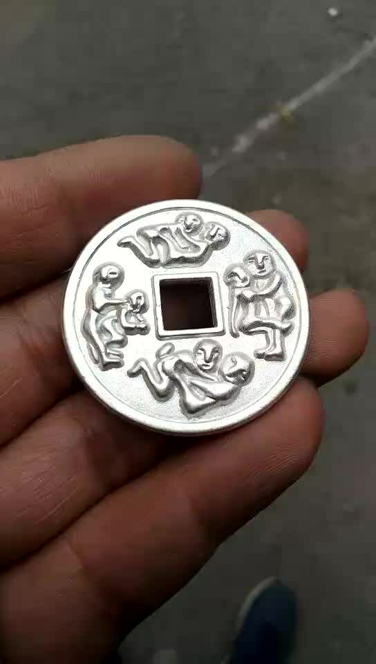 (Wind flowers snowy months with money to meet) Secret drama money pressure box money to marry female money pure silver windy snow moon silver to spend money