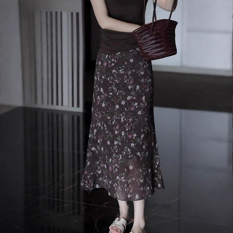 Spring/Summer 2026 Floral Long Skirt New Fashion Lazy Style Elegant Bodycon Skirt Light Luxury High-Waisted Hong Kong Style Floral Midi Skirt Spring/Summer 2026 Floral Long Skirt New Fashion Lazy Style Elegant Bodycon Skirt Light Luxury High-Waisted Hong Kong Style Floral Midi Skirt