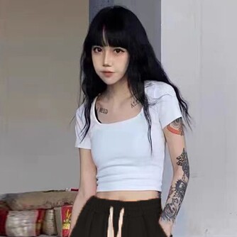 嫣族 服饰店