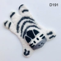 D191 около 9*15 см.