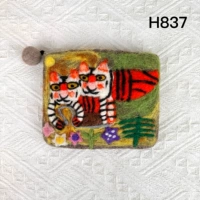 H837