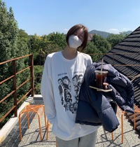 LIL CHER white printed long sleeve T-shirt female 2021 autumn and winter New Korean loose casual interior base shirt