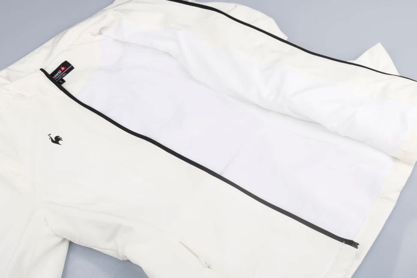 Áo khoác golf nữ áo khoác mùa thu và mùa đông Mô hình giảm béo hai lớp mỏng nhẹ bao tay dài chống nắng