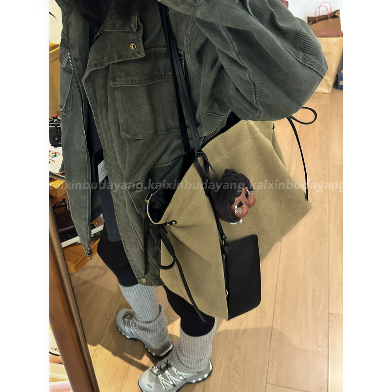 [Happy and Never Closing] Extra-Large Design Canvas Tote Bag with a Casual Texture and Large Capacity for Single Shoulder Wear