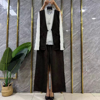 V-neck vest, stand-up collar lace shirt, straight trousers
