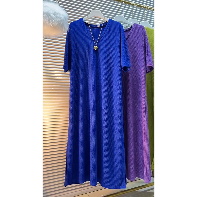 Korean Style Plus Size Women's Solid Color Drapey Over-The-Knee Long Dress, Loose and Slimming V-Neck Ribbed Slit Short-Sleeve Dress